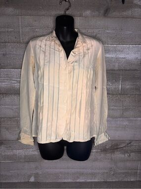 Ellen Tracy vintage 100% silk light Cream Women's Pintuck Button-Front Blouse